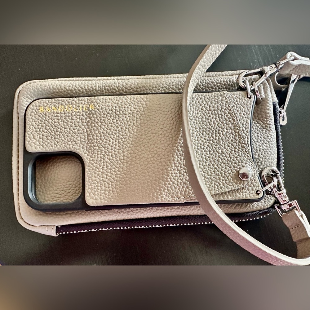 Bandolier EMMA Greige/Silver Pebble Leather Crossbody bag w/separate iPhone Case - Picture 2 of 12